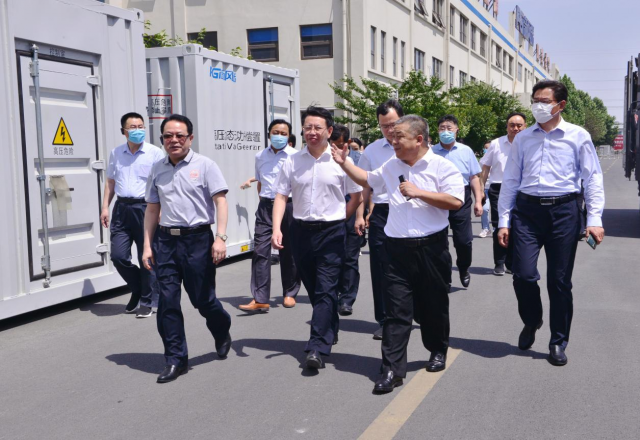 市人大常委会委员张弢带队到华体会公司专题调研