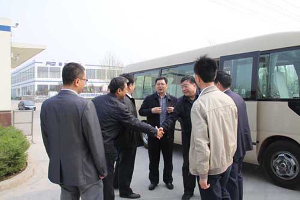 中国产学研合作促进会调研华体会电子公司